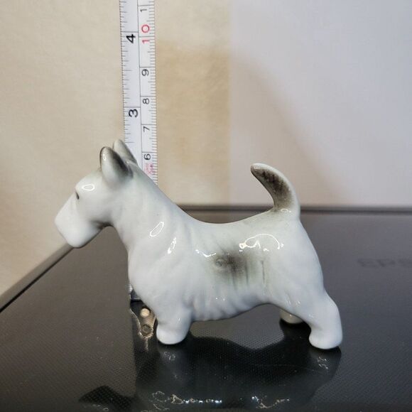 Vintage Scottish Terrier Porcelain Figurine - Picture 9 of 10